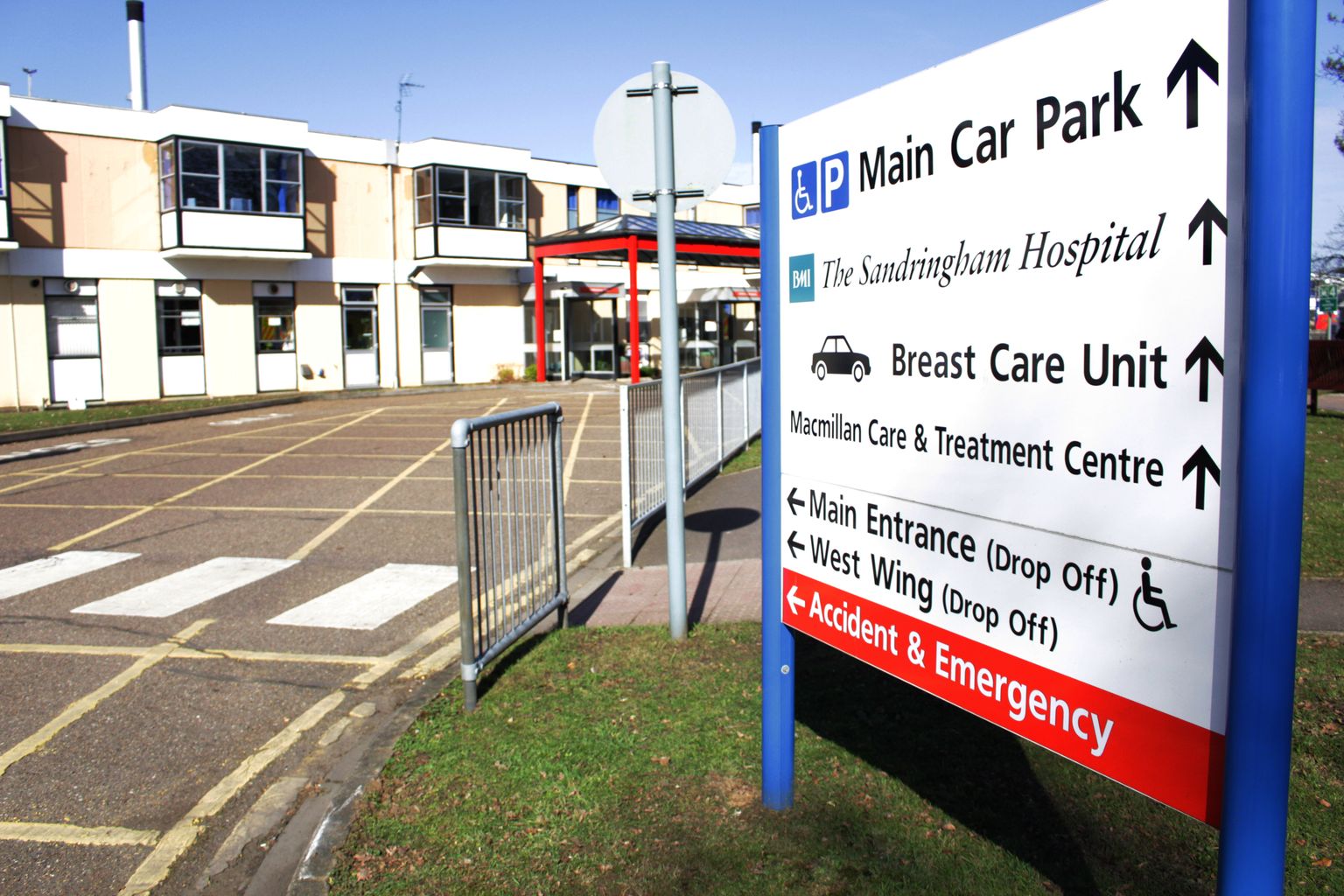 More than a dozen new coronavirus deaths at QEH in King's Lynn News